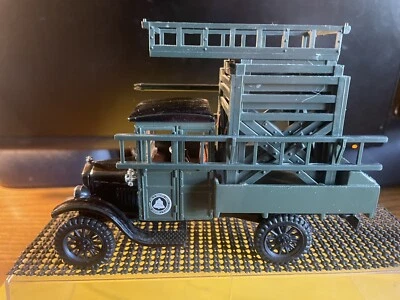 Camión recogedor de cerezas Yorkshire Co. 1927 modelo TT Ford Bell teléfono 1:25 USADO Foto 1 de 4