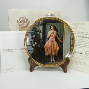 STANDING IN THE DOORWAY Knowles Plate Norman Rockwell Rediscovered Women  Z1HY9 - Picture 1 of 11