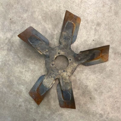 52007225 Cooling Fan Blade for 4.0L Jeep Wrangler YJ (91-95) Foto 1 de 3