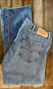 Levi’s 501 Jeans Button Fly Gr. 42 W x 32 L Blau Denim - Bild 1 von 9