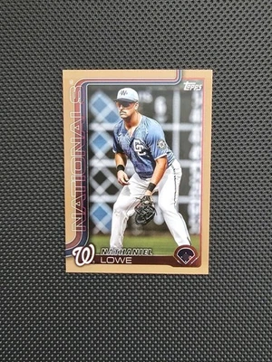 2025 Topps Update Nathaniel Lowe #US230 Gold /2025 Mint Pack Fresh - Image 1 of 3