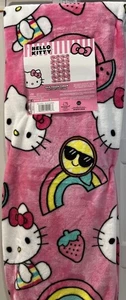 Hello Kitty Tie Dye Regenbogen Überwurf Decke 50x70 Erdbeere Wassermelone Fleece Neu - Bild 1 von 3