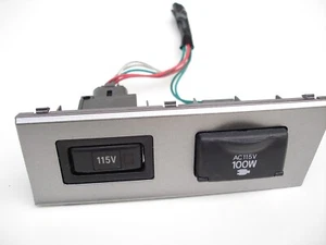 03 04 Pontiac Vibe Toyota Matrix AC voltage Inverter Power Port 115 plug 05 06 - Picture 1 of 6