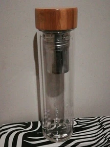 Fruit & Tea Infuser Borosilicate Glass Water Bottle Bamboo Lid - Picture 1 of 8