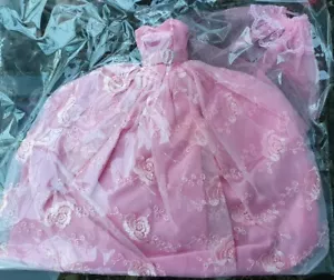 "Abito da ballo da sposa bambino rosa di qualità fatto per bambola taglia 12" abito e velo venditore UK - Foto 1 di 1