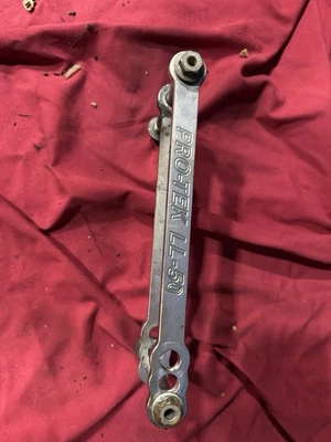 06-10 KAWASAKI NINJA ZX10R Pro Tek TRASERO DOGBONE ACOPLAMIENTO DE CHOQUE ESLABONES DE BAJADA Foto 1 de 2