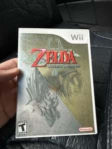 CASE & MANUAL ONLY - The Legend of Zelda: Twilight Princess (Wii) NO GAME DISK - Picture 1 of 3