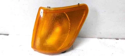 FORD FIESTA IV SÌ, JB Indicatore di direzione anteriore sinistro 1996 30118339 - Immagine 1 di 4