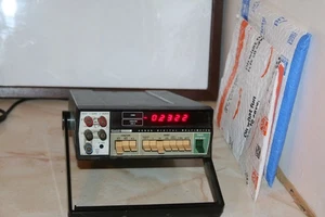 Vintage Fluke 8800A/AF (AF/8800A) Digital Multimeter mit Netzkabel - Powerup - Bild 1 von 5