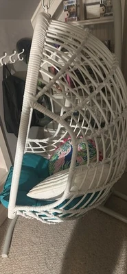 Silla oscilante exterior/interior, silla flotante también conocida como. Foto 1 de 3