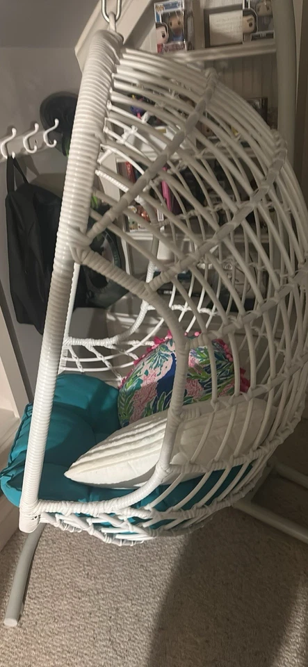 Silla oscilante exterior/interior, silla flotante también conocida como. Foto 1 de 3