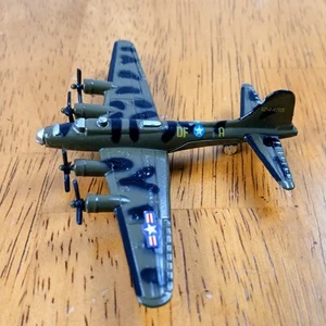 B-17 Flying Fortress WWII Bomber Boeing Diecast Model Plane Dyna Flites - Picture 1 of 5