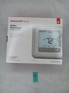 Honeywell *CONTRACTOR BRANDED - see pics* T6 PRO TH6220U2000 Thermostat - Picture 1 of 6