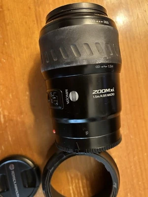 Minolta Maxxum AF Zoom 100-300mm F4.5-5.6 Auto Focus Lens - Image 1 of 4