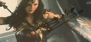 Wonder Woman Gal Gadot Signed 8x10 With Dual COAs - Picture 1 of 3