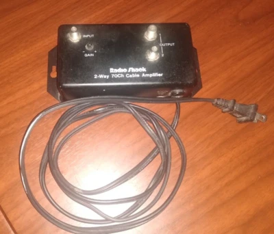 Radio Shack 2-Way 70-Channel Cable TV Amplifier 15-1960B - Image 1 of 4