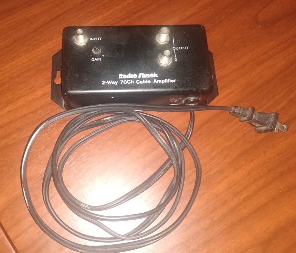 Radio Shack 2-Way 70-Channel Cable TV Amplifier 15-1960B - Image 1 of 4