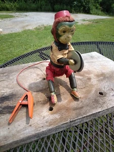 Vintage tin litho monkey with cymbals toy - Picture 1 of 8