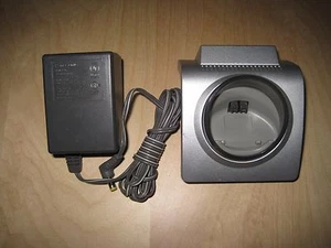 Cargador inalámbrico para teléfono Panasonic PQLV30043ZAS con adaptador de CA PQLV207 - Imagen 1 de 7