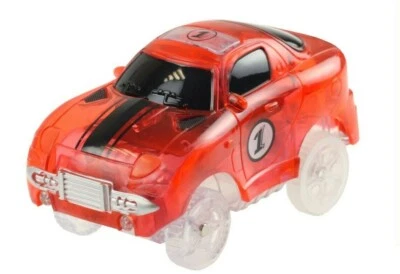 MARKENLOS Rennbahn Magic Traxx Fahrzeug Rennwagen mit LED