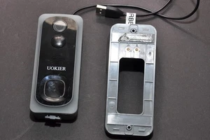 Oukier Video Doorbell Bell J1 5V with charging cord and mounting bracket - Picture 1 of 2
