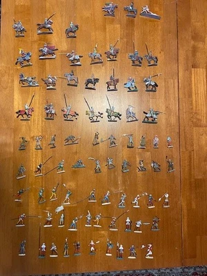 zinnfiguren flats Medieval knights men at arms 40 foot 24 cavalry 3 misc - Image 1 of 4