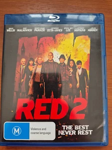 RED 2 BLU RAY - BRUCE WILLIS RETIRED EXTREMELY DANGEROUS FREE POST - Picture 1 of 1