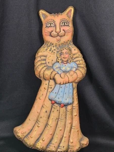 Signed/Dated 1995 Barbara Sexton Dressed Smiling Cat Holding Girl Dolly, Mint - Picture 1 of 8