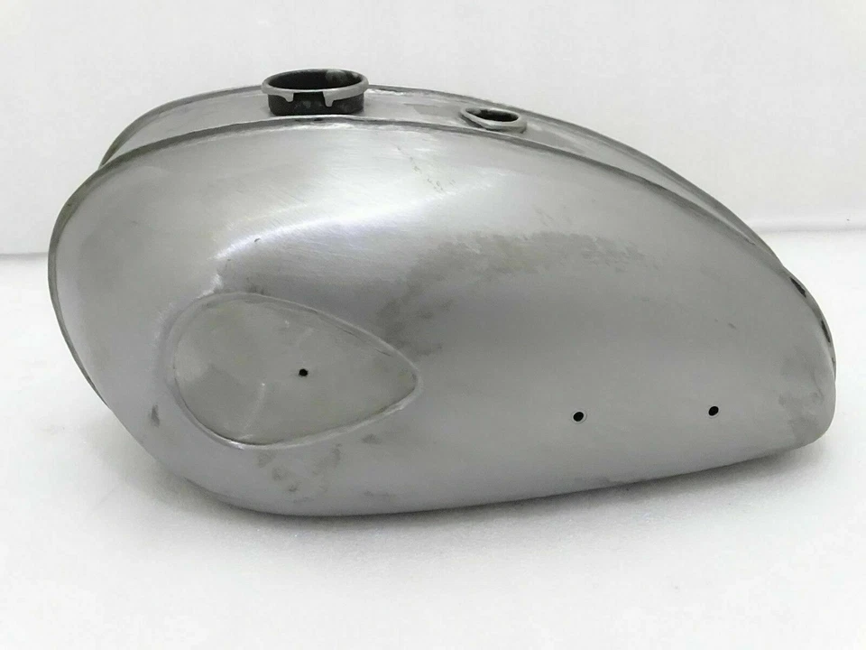 BSA C15 250CC SINGLE CYLENDER 1958-1967 TANQUE GASOLINA COMBUSTIBLE ACERO CRUDO Foto 1 de 4