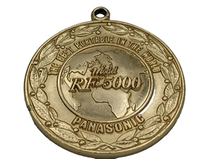 Medaglia d'oro vintage Panasonic World RF-5000 serie 12731 made in Japan - Foto 1 di 7