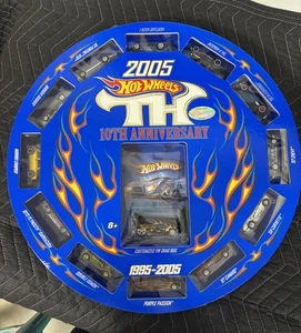 2005 Hot Wheels Treasure Hunt 10th Anniversary Set  Limited Edition Shipping Box - Picture 1 of 16