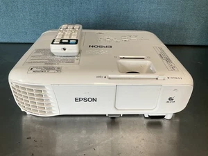 Epson PowerLite 118 Projektor - Aktuelle Laufzeitstunden - Standard: 194, ECO: 26 - Bild 1 von 5