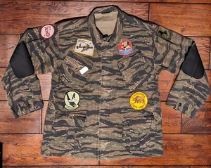 Camisa Rothco Tigre Rayas Camuflada De Colección Vietnam Fatiga Desgarro con Parches Talla L - Imagen 1 de 18