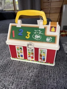 Fisher Price Little People Play N Go SchoolHouse Lunchbox Figures Furniture 2008 - Picture 1 of 10