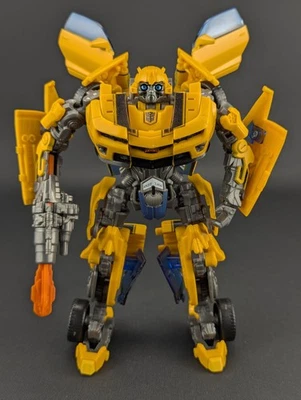 Transformers Revenge of the Fallen Bumblebee complete Hasbro ROTF Deluxe Class - Image 1 of 4