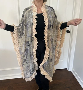 Dreamkeeper Collection Vintage Velvet Burnout Shawl Wrap Poncho Ruffle ONE SIZE - Picture 1 of 18