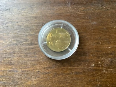 1992 Finland 5 Markkaa Mark Coin, Uncirculated Seal Lily Pads - Image 1 of 2