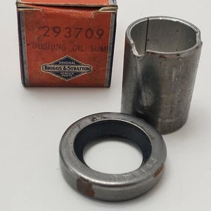 Briggs & Stratton 293709 Bushing Oil Sump 020000 - 09Z999 Series Genuine OEM NOS - Picture 1 of 5