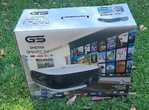 GS PROJECTORS DHD700 SMART TV - Picture 1 of 5