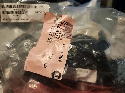 For 2010-2012 Nissan Altima Fog Light Trim Bracket Plastic - Image 1 of 2