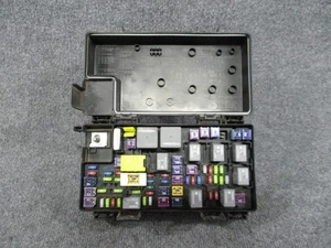 2014 Town Country Dodge Caravan Totally Integrated Power Module TIPM 68217405AB - Picture 1 of 8