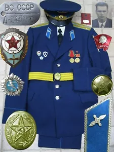 Uniforme CAPITÁN FUERZA AÉREA Ejército Soviético Aviación Militar Unión Soviética URSS - Imagen 1 de 23