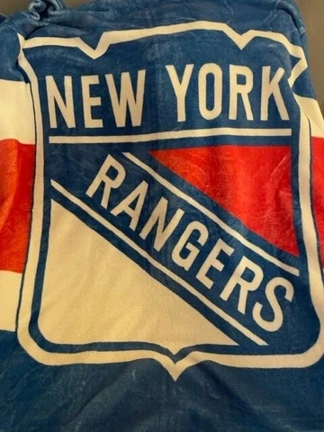 NY Rangers Season Subscriber Blueshirt Blue/White/Red Polyester Fleece Throw VGC Cover