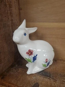 Vintage Elpa Alcobaca Bunny Rabbit Portugal Floral Ceramic - Picture 1 of 3