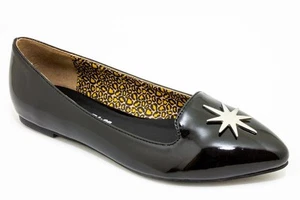T.U.K. Ballerina A8934L Black Patent Starburst Hardware Pointed Flat - Picture 1 of 2