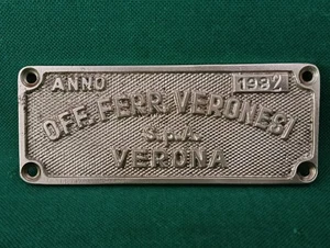 VECCHIA TARGA TARGHETTA PLACCA OTTONE VAGONE TRENO FERROVIE 1982 VERONA. DA24 - Foto 1 di 6