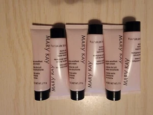 Mary Kay Extra Emolientowy krem na noc Rozmiar podróżny .42 uncje Partia 6 - Zdjęcie 1 z 3
