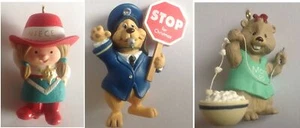 Lot 3 Vintage 1990s Hallmark Keepsake Ornaments Holiday Patrol MOM NIECE O130 - Picture 1 of 9