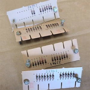 Juego de 4 placas de diodo Gottlieb Arena Pinball Machine System 80B 23941 24252 - Imagen 1 de 2