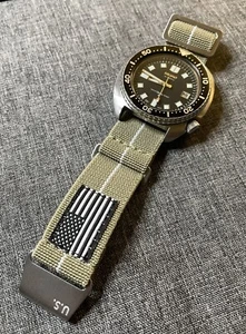 Exclusive US Marine Nationale Military Watch Strap / Khaki / Stainless / 20/22mm - Picture 1 of 6